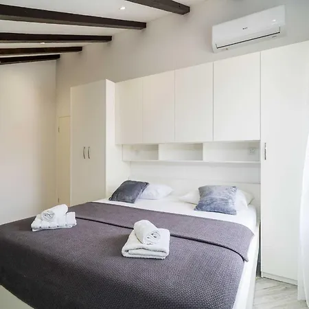 Vila Ro-ma - Three Bedroom With Terrace And Sea View Slano