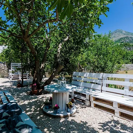 Ro-ma - Three Bedroom With Terrace And Sea View Vila