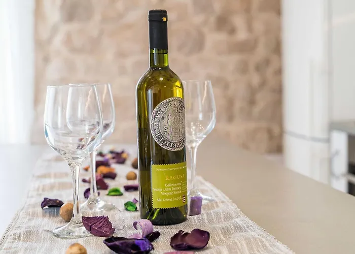 Ro-ma - Three Bedroom With Terrace And Sea View Вилла *