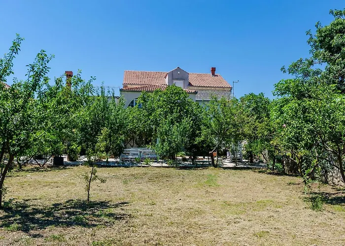 Ro-ma - Three Bedroom With Terrace And Sea View *